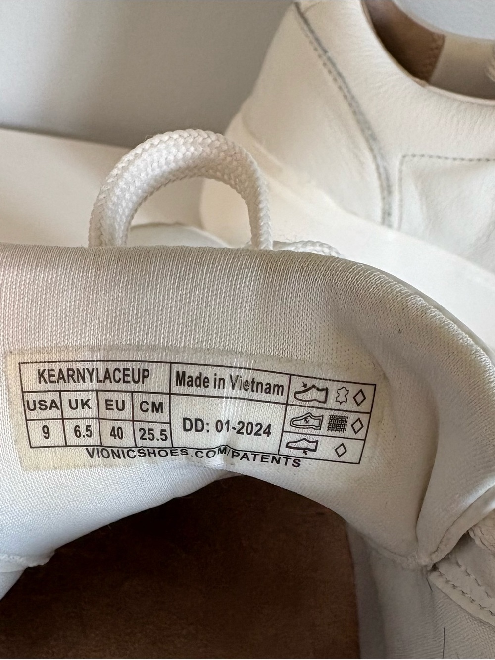 Vionic Kearny White Leather Platform Sneakers Orthotic Support Size 9 - Picture 2 of 9